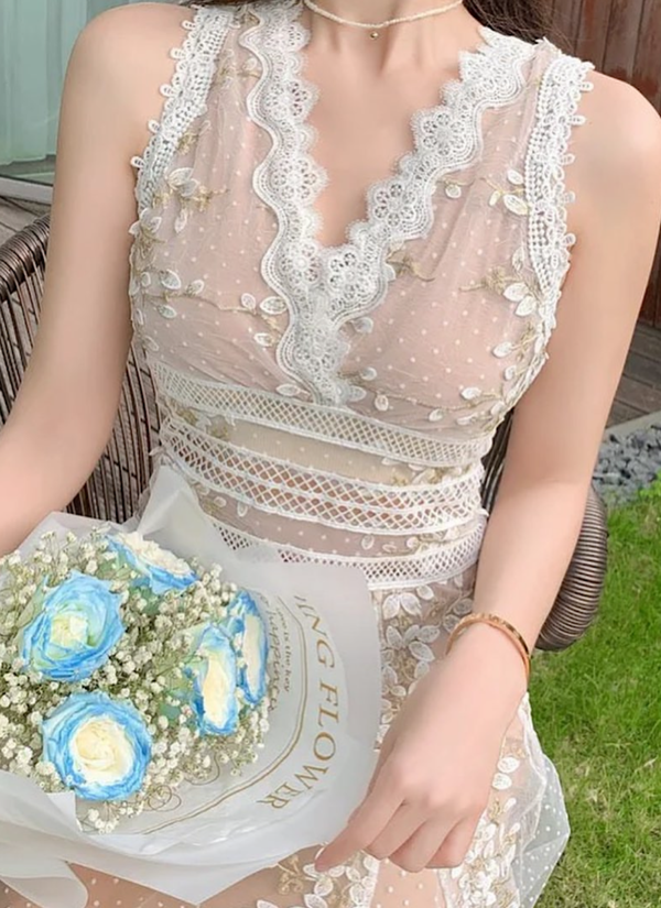 Priscila Dress - Image 2