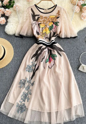 Nailea Dress