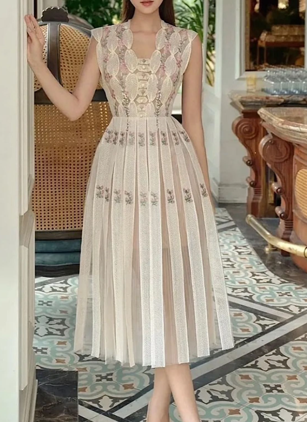 Regina Dress - Image 2